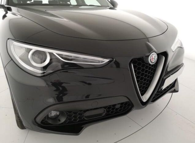 ALFA ROMEO – Stelvio – 2.2 T.diesel 210 CV AT8 Q4 Exec. lleno