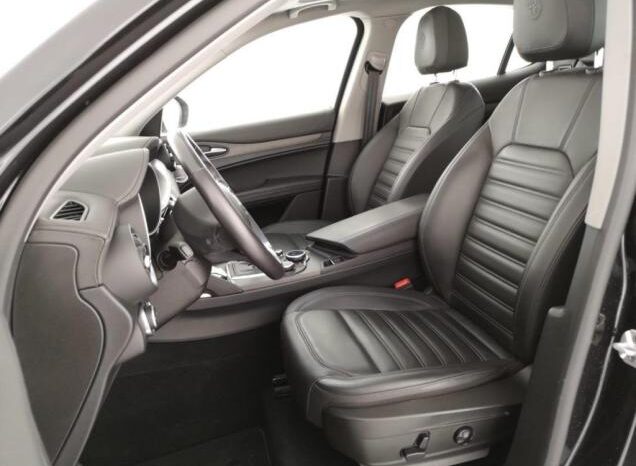 ALFA ROMEO – Stelvio – 2.2 T.diesel 210 CV AT8 Q4 Exec. lleno